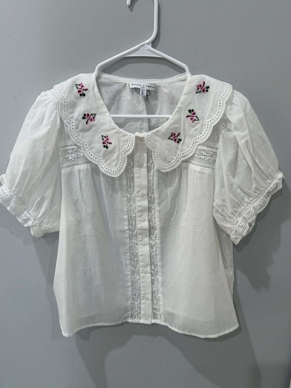 Maison d'Amélie Floral Embroidered Lace Collar Blouse Size L